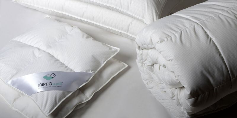 Подушка для сну Pillow White